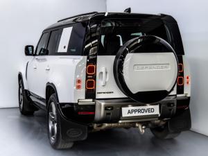 Land Rover Defender 110 D300 X-Dynamic HSE - Image 8