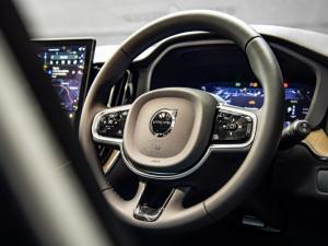 Volvo XC60 T8 Plug-In Hybrid AWD Plus Bright - Image 5