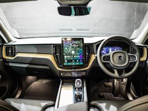 Volvo XC60 T8 Plug-In Hybrid AWD Plus Bright - Image 7