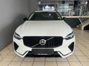 Volvo XC60 B5 AWD Ultimate Dark - Image 4