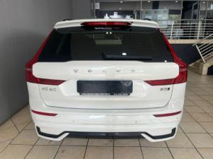 Volvo XC60 B5 AWD Ultimate Dark - Image 7