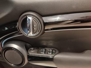 MINI Hatch Cooper Hatch 5-door - Image 15