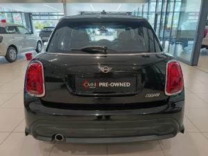 MINI Hatch Cooper Hatch 5-door - Image 4