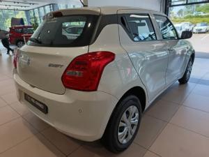Suzuki Swift 1.2 GA - Image 12