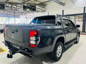Mitsubishi Triton 2.4DI-D double cab GL - Image 3