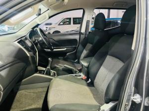 Mitsubishi Triton 2.4DI-D double cab GL - Image 7