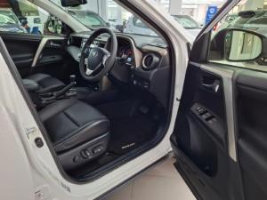 Toyota RAV4 2.5 AWD VX - Image 10