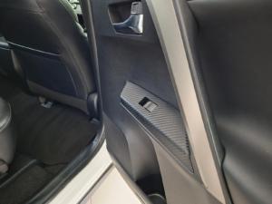Toyota RAV4 2.5 AWD VX - Image 6
