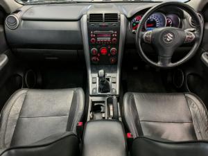 Suzuki Grand Vitara 2.4 Summit - Image 5