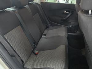 Volkswagen Polo sedan 1.6 Comfortline auto - Image 13