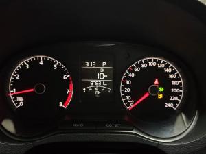 Volkswagen Polo sedan 1.6 Comfortline auto - Image 3