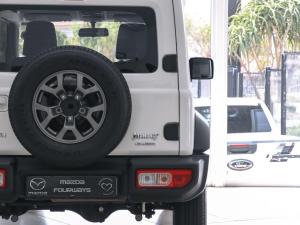 Suzuki Jimny 1.5 GLX AllGrip 3-door manual - Image 18