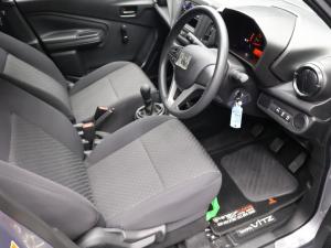 Toyota Vitz 1.0 - Image 9