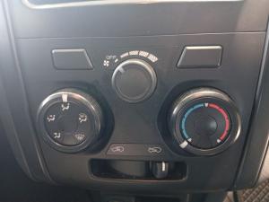 Isuzu D-Max Gen 6 250c single cab - Image 20