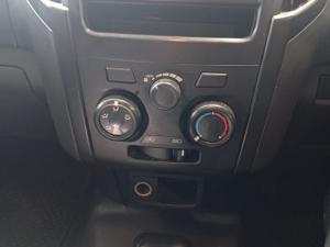 Isuzu D-Max Gen 6 250c single cab - Image 25