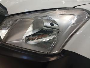 Isuzu D-Max Gen 6 250c single cab - Image 29