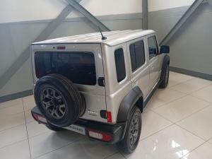 Suzuki Jimny 1.5 GLX AllGrip 5-door auto - Image 4