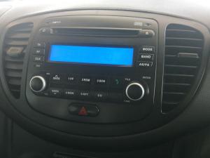 Hyundai i10 1.25 Glide Limited Edition - Image 13