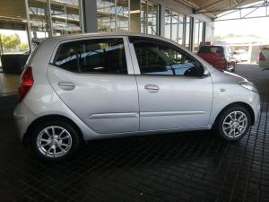 Hyundai i10 1.25 Glide Limited Edition - Image 8