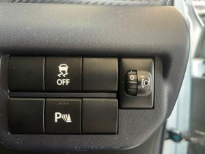 Suzuki Baleno 1.5 GL manual - Image 15