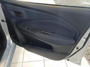 Toyota Starlet 1.5 XS auto - Image 12