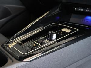 Volkswagen Golf R - Image 17