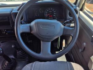 Toyota Land Cruiser 4.2 DieselS/C - Image 11