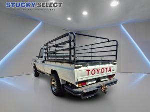 Toyota Land Cruiser 4.2 DieselS/C - Image 3