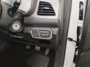 GWM P300 2.0T single cab SX - Image 12