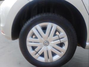 Volkswagen Polo Vivo hatch 1.4 Trendline - Image 9