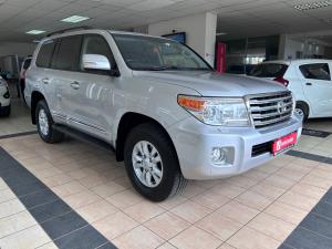 Toyota Land Cruiser 200 4.5D-4D V8 VX - Image 1