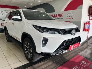 Toyota Fortuner 2.4GD-6 manual - Image 1