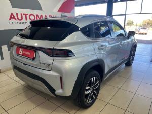 Toyota Starlet Cross 1.5 XR auto - Image 2