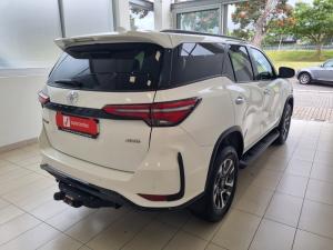 Toyota Fortuner 2.4GD-6 4x4 - Image 2