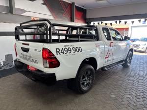 Toyota Hilux 2.4GD-6 Xtra cab Raider manual - Image 2