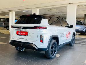 Toyota Urban Cruiser 1.5 XR manual - Image 2