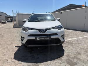 Toyota RAV4 2.2D-4D AWD GX - Image 4