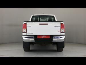 Toyota Hilux 2.4GD-6 single cab Raider manual - Image 5