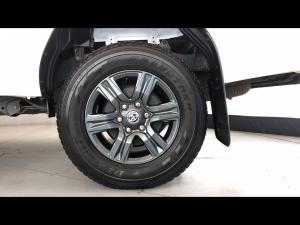 Toyota Hilux 2.4GD-6 single cab Raider manual - Image 19