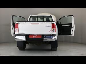 Toyota Hilux 2.4GD-6 single cab Raider manual - Image 24