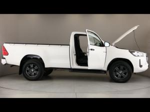 Toyota Hilux 2.4GD-6 single cab Raider manual - Image 30