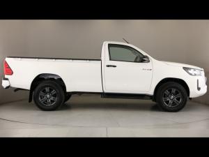 Toyota Hilux 2.4GD-6 single cab Raider manual - Image 3