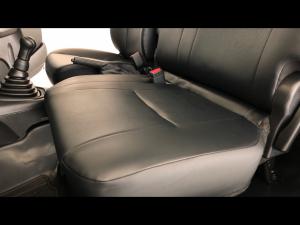 Toyota Hilux 2.0 single cab S (aircon) - Image 12