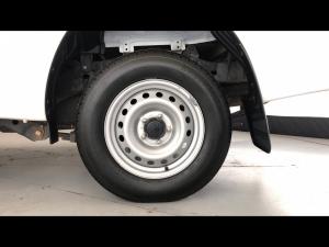 Toyota Hilux 2.0 single cab S (aircon) - Image 19