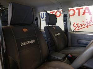 Toyota Land Cruiser 79 4.5D-4D V8 double cab LX - Image 13
