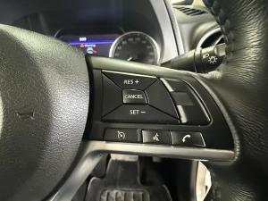 Nissan Navara 2.5DDTi double cab LE Plus - Image 10