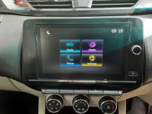 Renault Triber 1.0 Evolution - Image 9