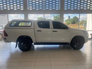 Toyota Hilux 2.4 GD-6 Raider 4X4 automaticD/C - Image 3