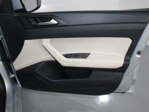 Volkswagen Polo 1.6 - Image 15
