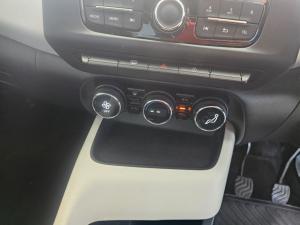 Nissan Magnite 1.0T Visia - Image 18